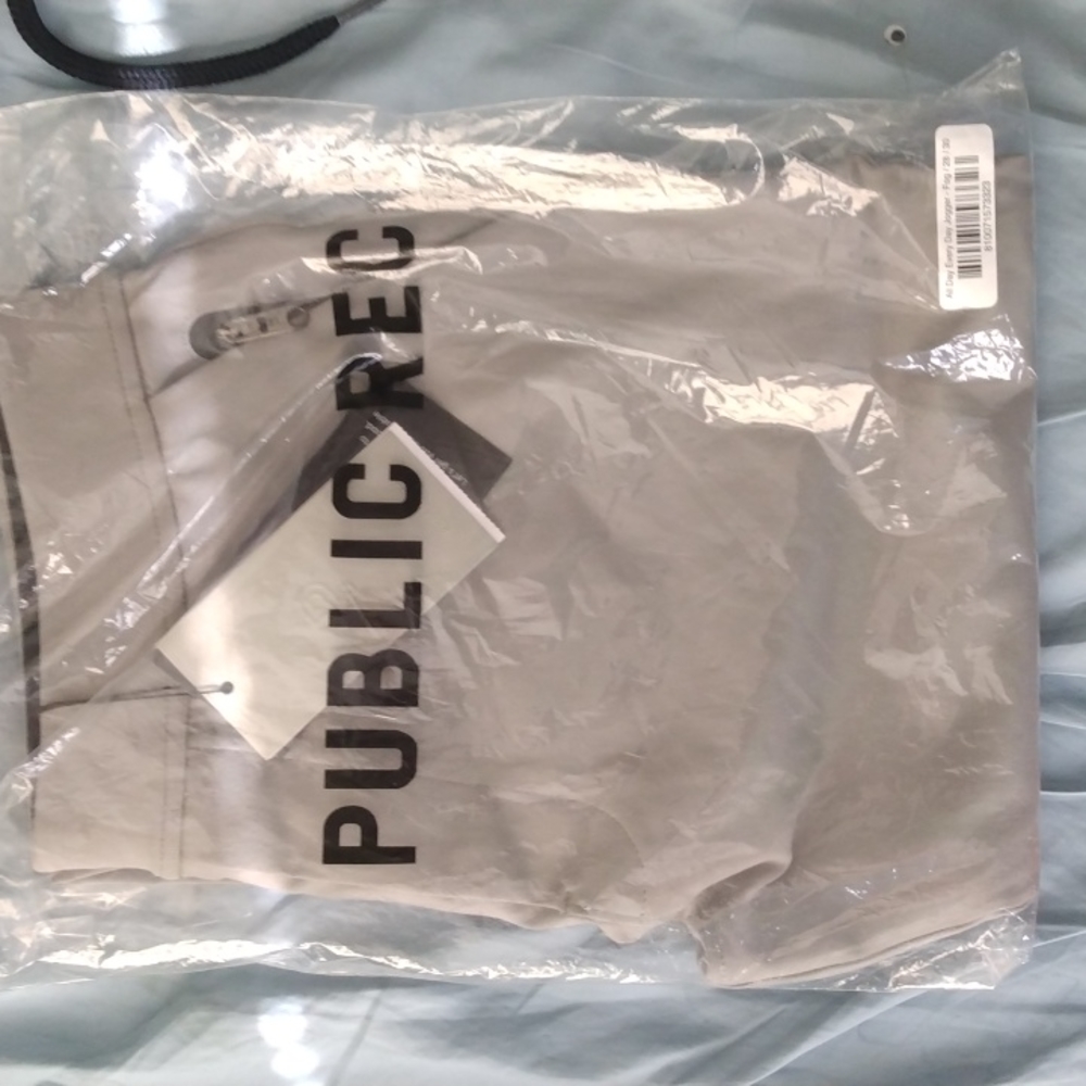 Public Rec everyday joggers 28/30